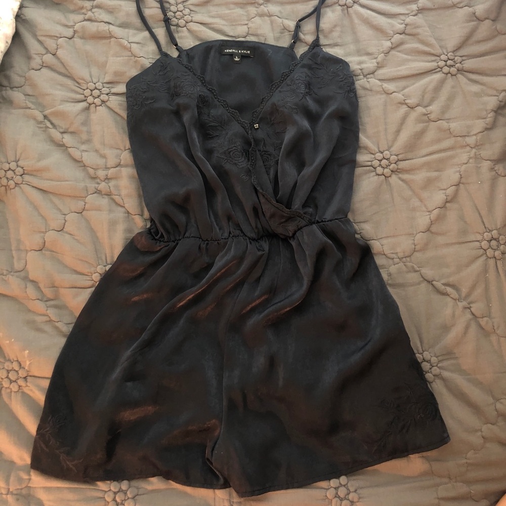 PacSun Kendall & Kylie floral embroidered romper